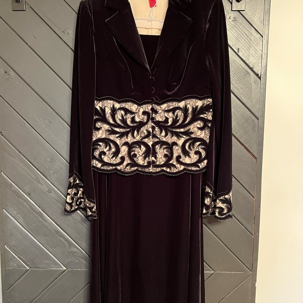 Beautiful 2 piece Velvet/Velour special occasion skirt and jacket set
